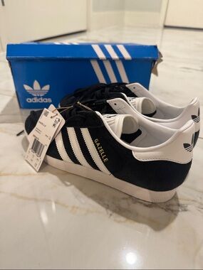 Adidas black gazelle